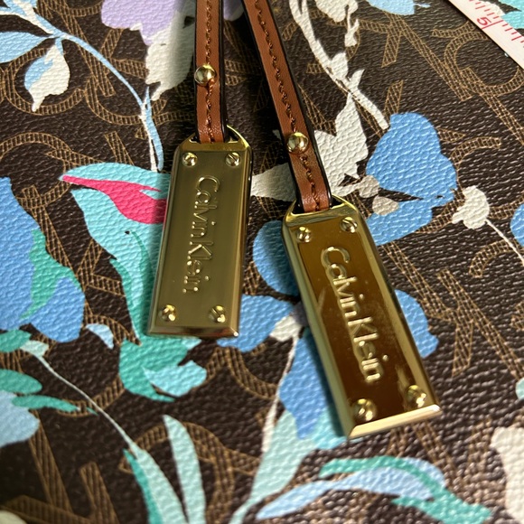 Calvin Klein handbag - Picture 5 of 10